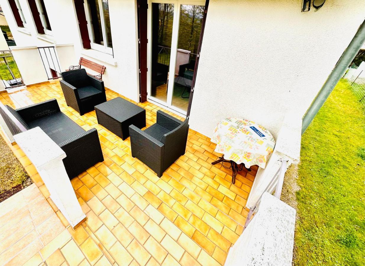 Agreable Maison Avec Jardin A جوينفيل المظهر الخارجي الصورة
