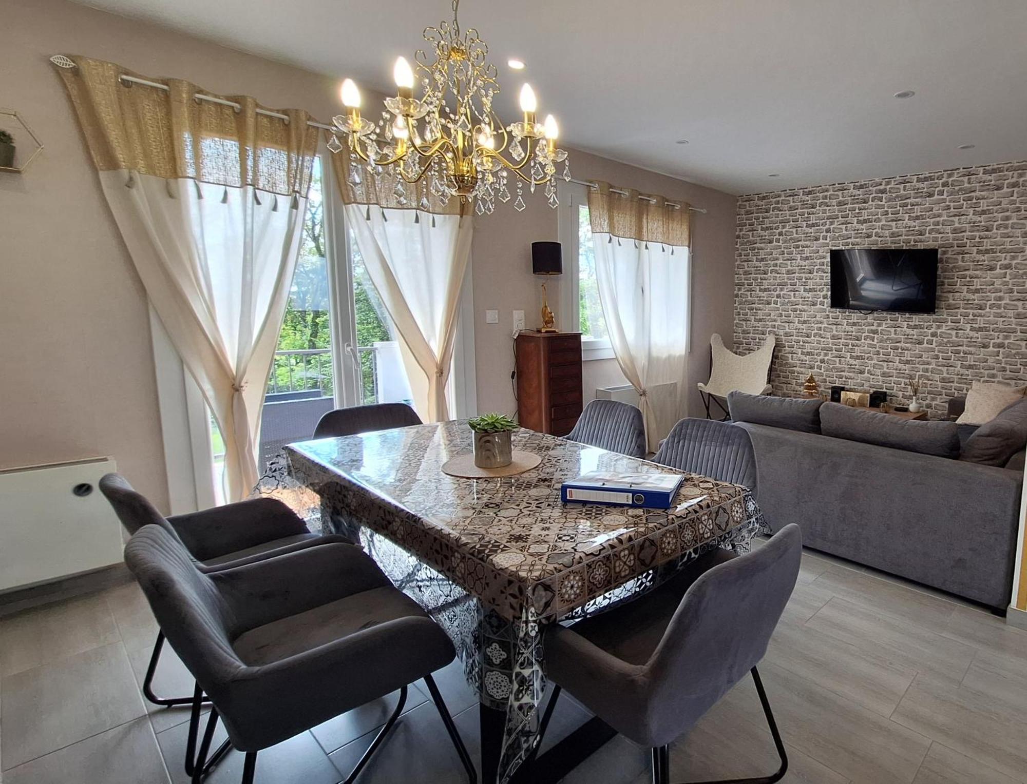 Agreable Maison Avec Jardin A جوينفيل المظهر الخارجي الصورة